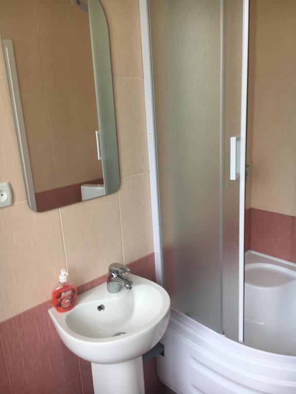 Apartment On Mira Avenue 이즈마일 외부 사진